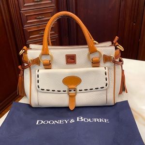 Dooney & Bourke Florentine Sachel